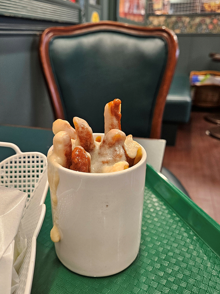 [일본/하코다테] 럭키 삐에로 차이니즈 치킨 버거(Chinese Chicken Burger) 하코다테 에키마에 점